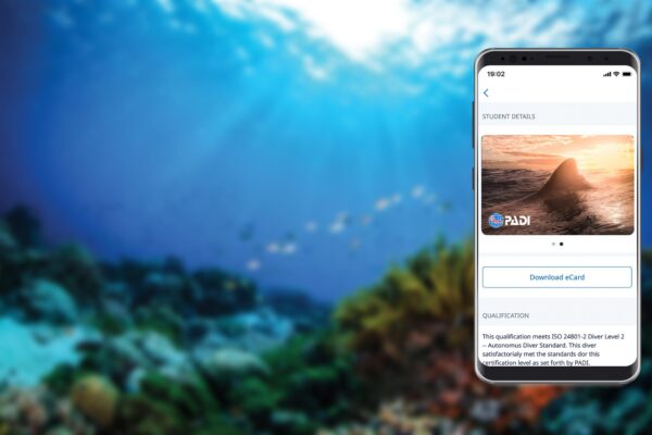 padi ecard on an ocean background