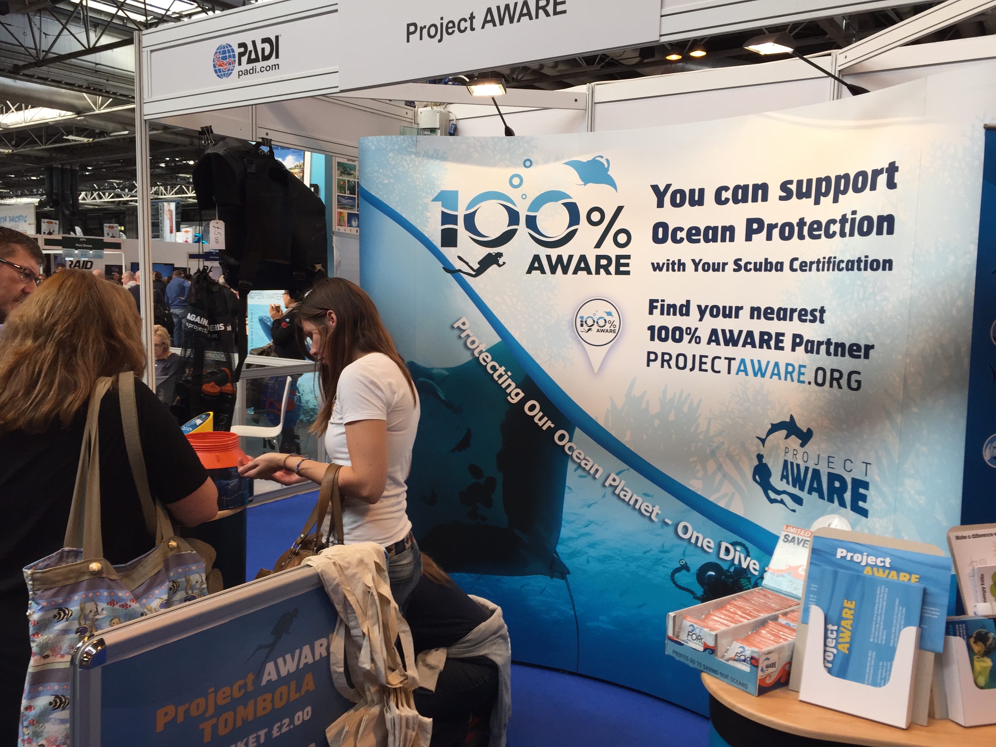 PADI Europe, Middle East and Africa Takes DIVE 2014 By Storm! PADI Pros