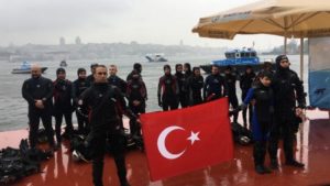 Engelli Dalıcılar Polislerle Daldı