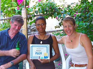 Janet Moodley became Vanuatu’s first ever female PADI Divemaster, pictured with Mike and Maggie Crawford.