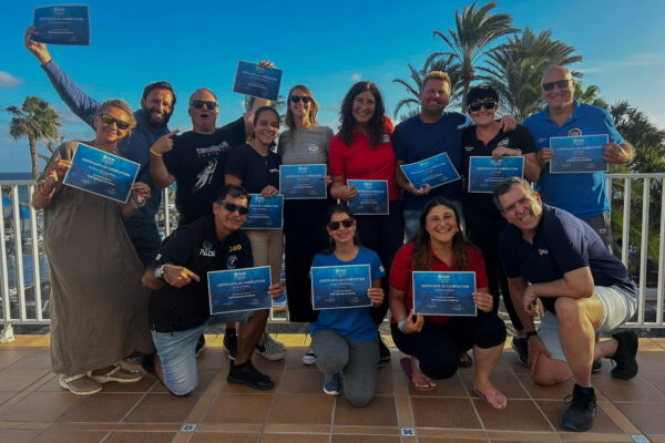 padi business school graduates with their certificates