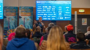 Presentation in front of a crowd in the Salon de la Plongee 2025