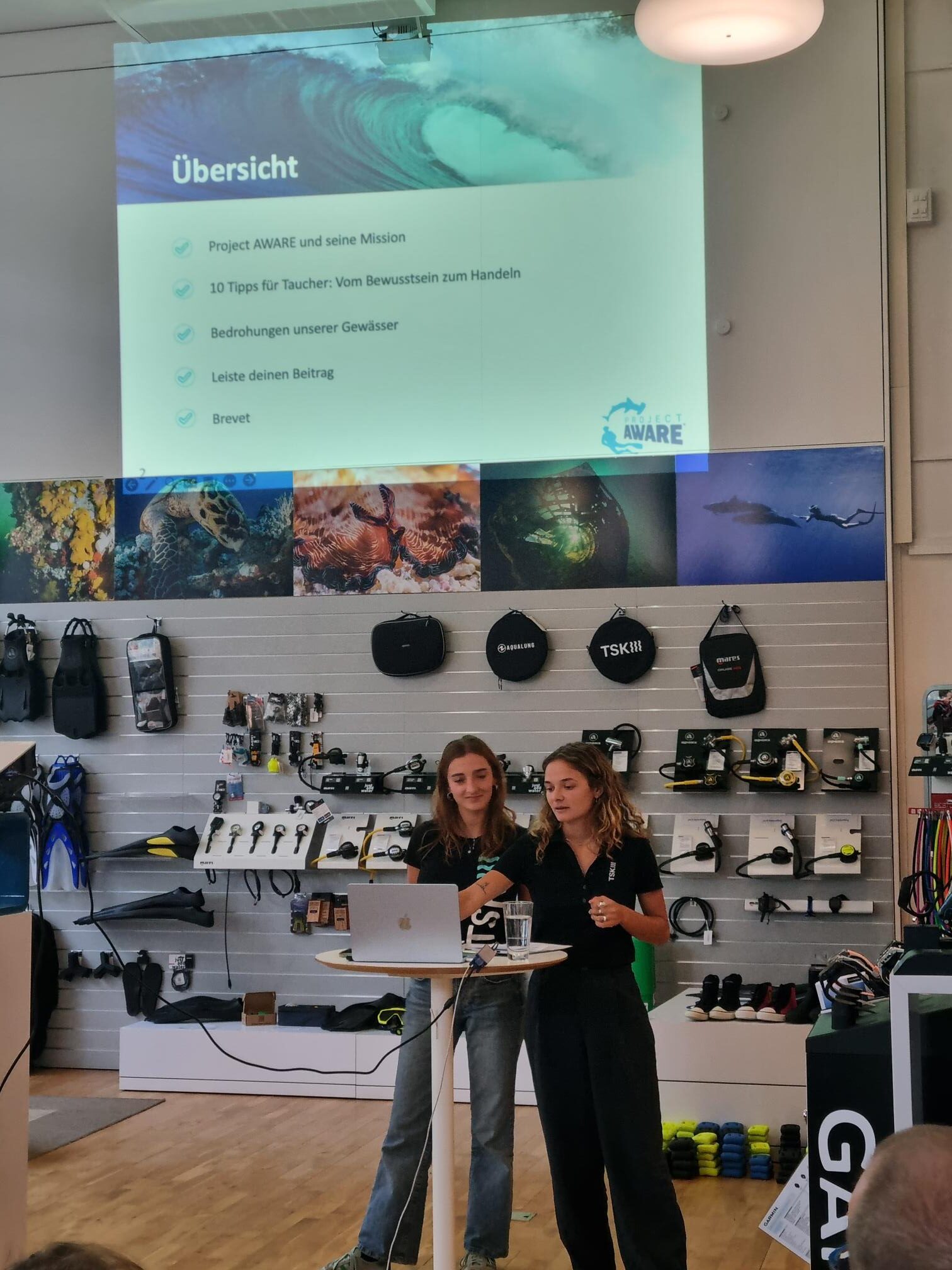 PADI AWARE Week 2025 Coming Together For Our Blue Planet PADI Pros